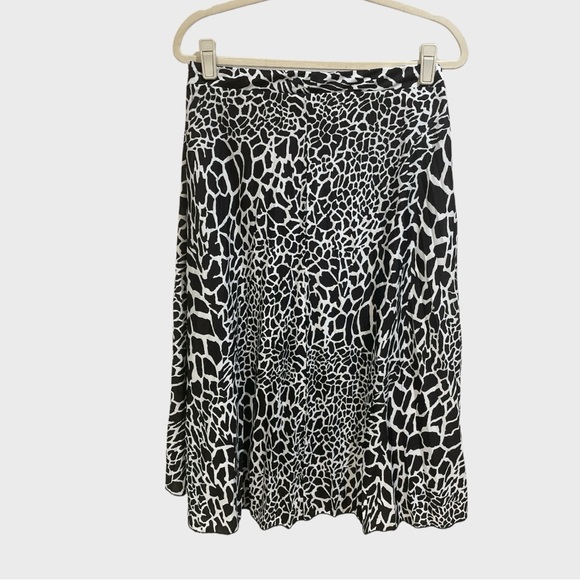 ASOS MATERNITY Under the bump pleated midi skirt Animal Print Siz… - Picture 8 of 14